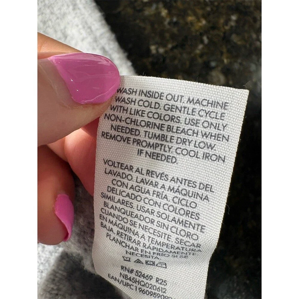 No Boundaries Sweater Womens Size M Gray Puppy Dog Intarsia Knit Pullover - Picture 8 of 8